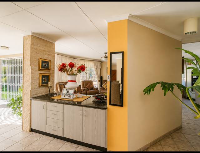 4 BEDROOM HOUSE FOR SALE IN THREE RIVERS EAST